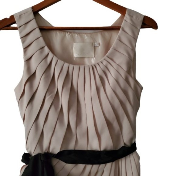 Lush Women's Shuttered Tuck With Black Sash Belt Cream Dress Size Medium - Picture 4 of 7